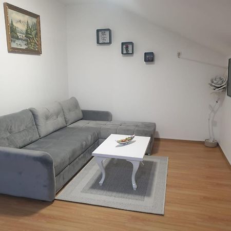 Apartman Sofia Zupanja Ngoại thất bức ảnh