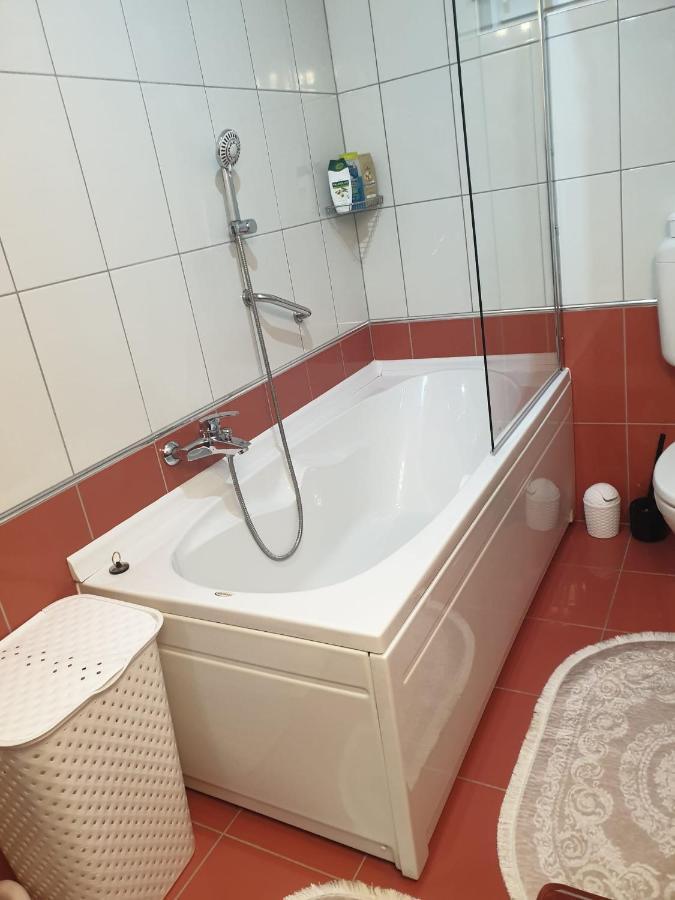 Apartman Sofia Zupanja Ngoại thất bức ảnh
