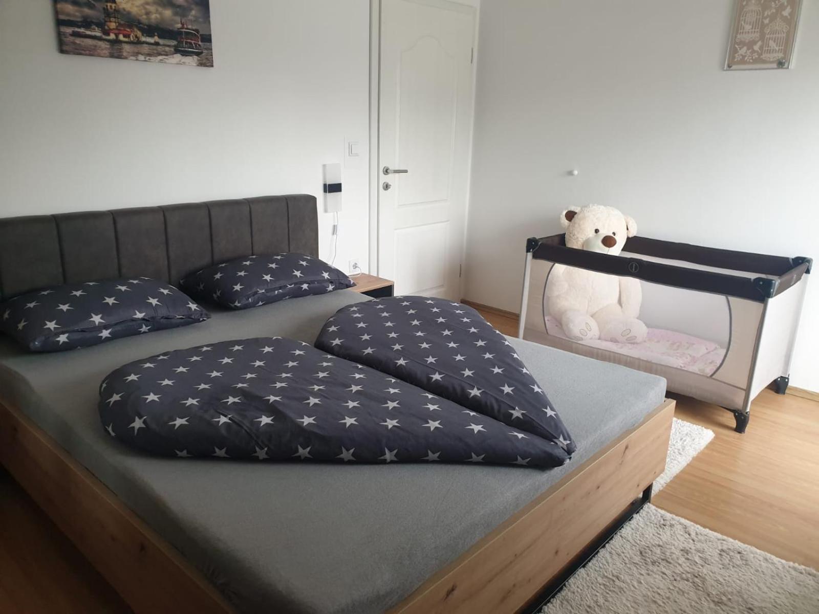 Apartman Sofia Zupanja Ngoại thất bức ảnh